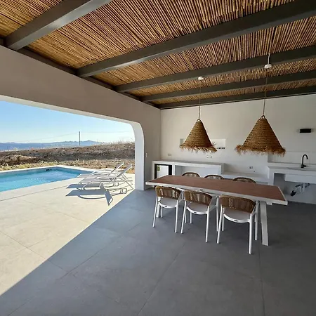 Faragas Hill Harmony Holiday home Angairia