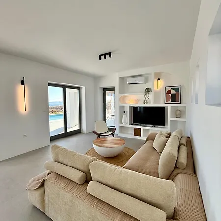 Faragas Hill Harmony * Angairia