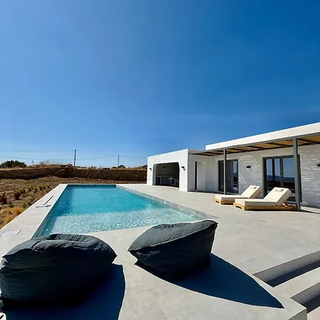 Faragas Hill Harmony Villa