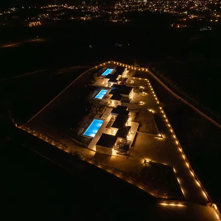 Faragas Hill Harmony Villa